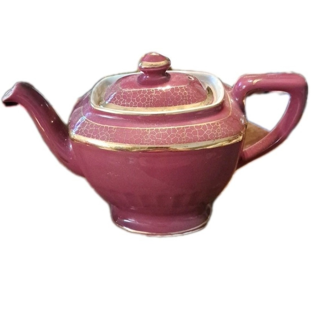 Vintage Hall China #0113 (6) Cup Hollywood Tea Pot Mauve/Gold Made in USA